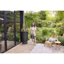 Elho Green Basics Regenton Plus 110ltr Zwart 7 Elho Green Basics Regenton Plus 110ltr Zwart -Tuin Meubel Verkoop elho green basics regenton plus 110ltr zwart 1000x1000 64aebace8dbbb l